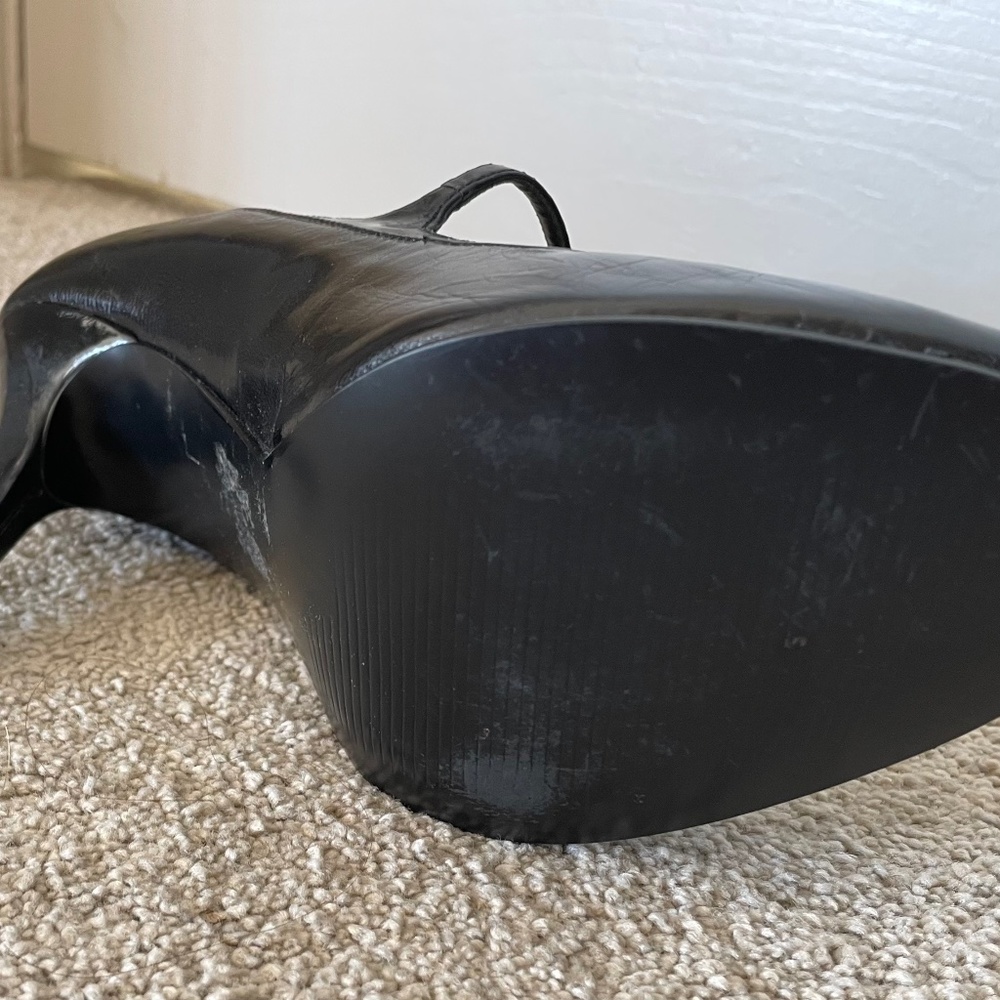 Charles David Mary Jane heels - black - size 7